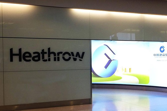 London Heathrow Airport Transfer - Flight monitoring and text updates: when planes run early or late