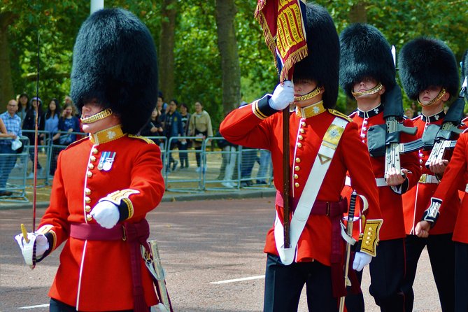 London in One Day: Small Group Walking Tour - See 30+ Sights - Covent Garden start: a lively meeting point that feels like London