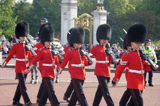 London in One Day: Tour Royal Westminster and the Square Mile - A 6-hour Westminster-to-City walk that cuts out planning