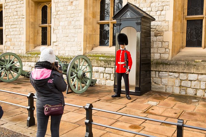 London In One Day Tour with River Cruise & London Eye Option - St. Paul’s Cathedral fast-track entry and a guided walk inside the dome