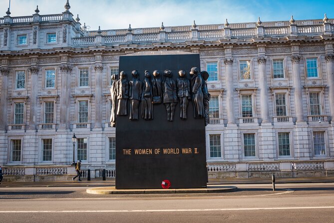 London in WW2 Walking Tour with Churchill War Rooms Visit - How the 3-hour timing and small-group size work for you
