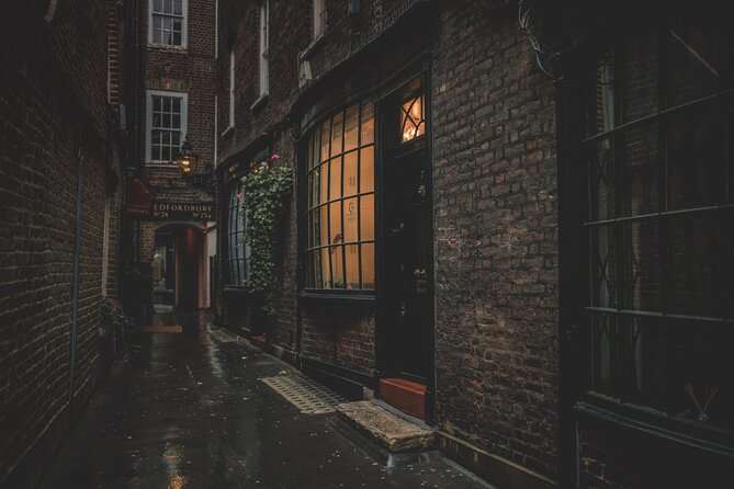 London: Interactive Harry Potter Walking Tour - Starting Outside Palace Theatre: where the story meets theater London