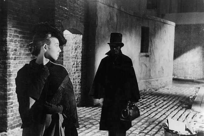 London Jack The Ripper Small-Group Walking Tour - The guide experience: story energy, evidence gaps, and your best bet