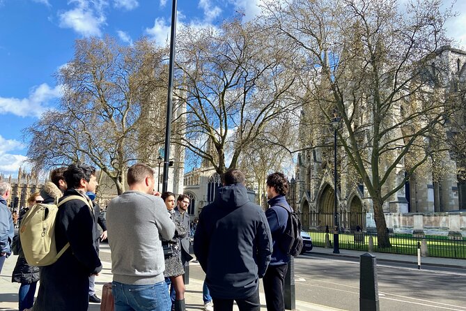 London: Landmarks Walking Tour - Starting at Trafalgar Square, and Why This Meeting Point Matters