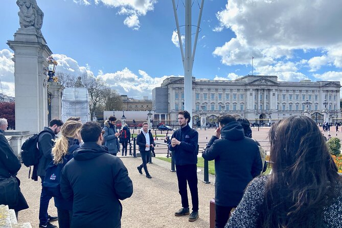 London: Landmarks Walking Tour - West End Theatres, Soho Nights, and an Art Gallery Stop