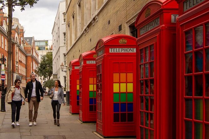 London Like a Local, Private & Personalized (2-3 hrs) - Buckingham Palace fantasies, the guards, and the Southbank payoff