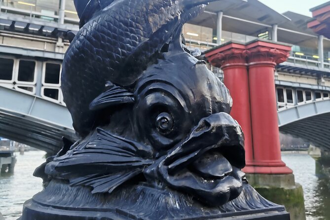 London Mystical and Dragons Walking Tour - St Mary Le Bow and Bow Bells: why church details matter