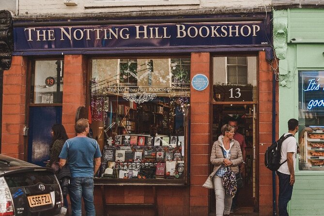 London: Notting Hill Self-Guided Walking Tour with an APP - The Blue Door, Hugh Grant’s residence outside the lines