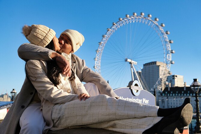 London: Private Landmarks with a Professional Photographer - A One-Hour London Photoshoot That Actually Feels Doable