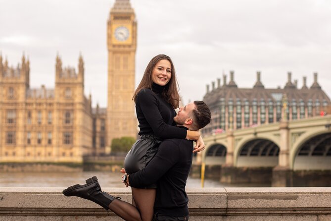 London: Private Landmarks with a Professional Photographer - Timing, WhatsApp Updates, and Weather Reality in London