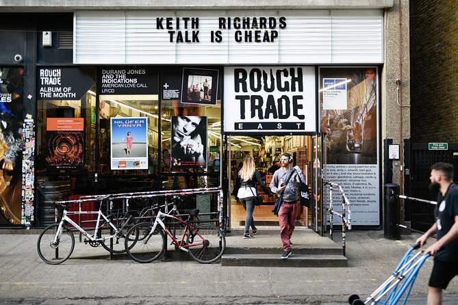 London Private Music Tour with a Local Guide Tailored to Your Interests - The Elephant’s Head stop, and why it’s more than just a pub