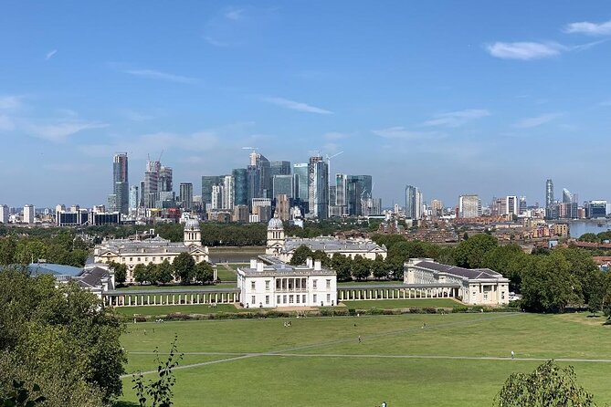 London Private Walking Tour with Brazilian Portuguese Guide - Houses of Parliament and Big Ben: classic exteriors, clear viewpoint goals