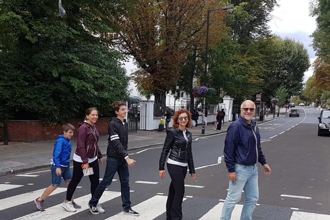 London Rock N Pop taxi Tour - Classic London Black Cab Transport: Faster Than You Think