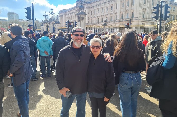 London Sightseeing Private Black Cab Tour with Hotel Pick Up - St Paul’s Cathedral and Big Ben: Two Views, Two Moods