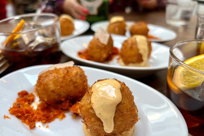 London Soho Food Tour with 7+ Tastings of Delicious Hidden Gems - Stop 6 on Gerrard Street: Chinatown’s Lively Food Finish Near the End