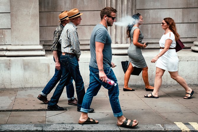 London Street Photo workshop - London Bridge and Borough Market: Turn Crowds into Your Foreground