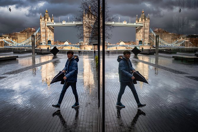 London Street Photo workshop - Tower Bridge Angle and City Streets: Light, Composition, and Timing