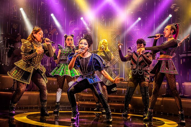 London Theatre: SIX The Musical - Why SIX at the Vaudeville Theatre Feels Like a London Night Out