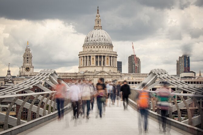 London through the lens: Iconic photo spots, hidden gems & food. - Key things I’d watch for