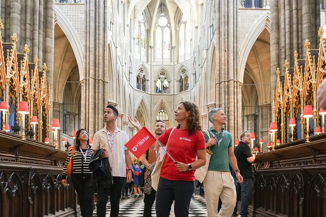 London Tour: Changing of the Guard, Westminster Abbey & Tower - Thames River cruise from Embankment to Tower Bridge: the calming reset