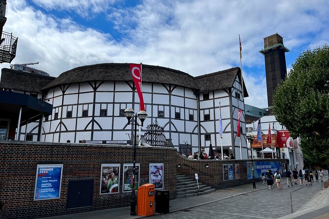 London Witches and History Walking Tour - Shakespeare’s Globe Theatre and the Witch-Linked Story Beat