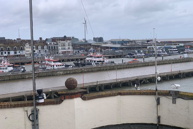 Lowestoft Coastal Sightseeing - Why this Lowestoft speed-boat works so well for a short trip