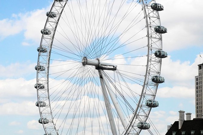Lunch River Cruise on the Thames with 2-Course Meal - Price, How to Judge Value for a 90-Minute Lunch Cruise