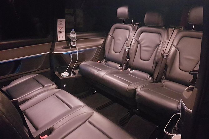 Luxury Private Day Hire London-London Stopover at Windsor & Hampton Court Palace - Hampton Court Palace: Tudor and Baroque details you can actually spend time on