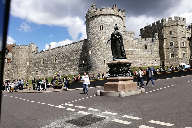Luxury Private Vehicle Day Hire from & to London via Stonehenge & Windsor Castle - Windsor Castle for a classic royal circuit