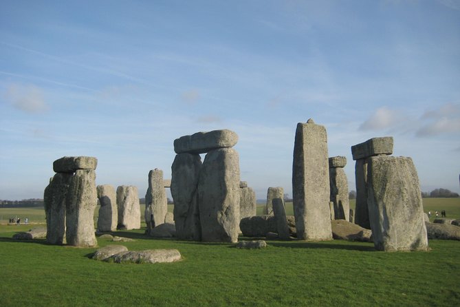 Luxury Private Vehicle Day Hire from & to London via Stonehenge & Windsor Castle - Who this private Stonehenge and Windsor day hire suits best