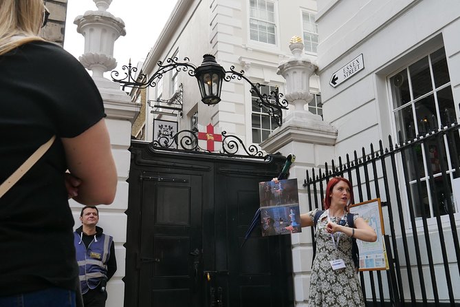 Mary Poppins Small Group Walking Tour of London - St Paul’s Cathedral rooftop terrace, skyline time you can plan for