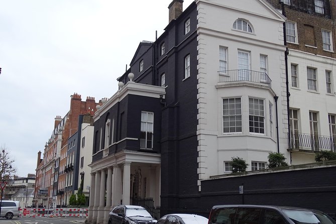 Mayfair, London's famous aristocratic village - Exclusive, Private Walking Tour - Burlington Arcade and the beadles: luxury designed to solve problems