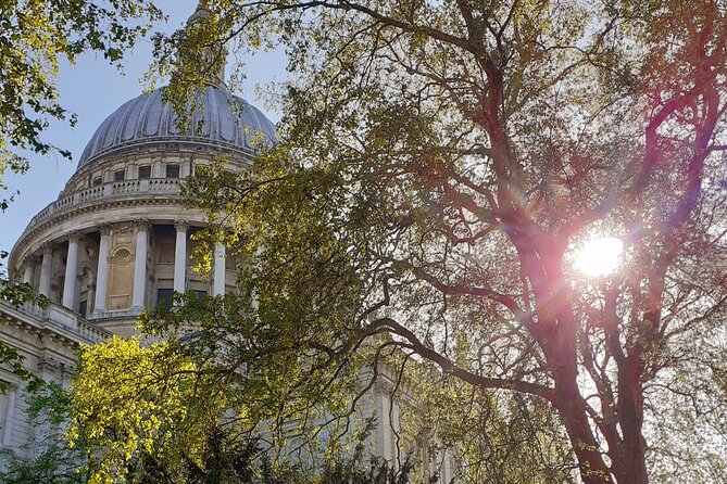 Medieval History Walking Tour from The Tower of London - HMS Belfast: World War II on top of older London