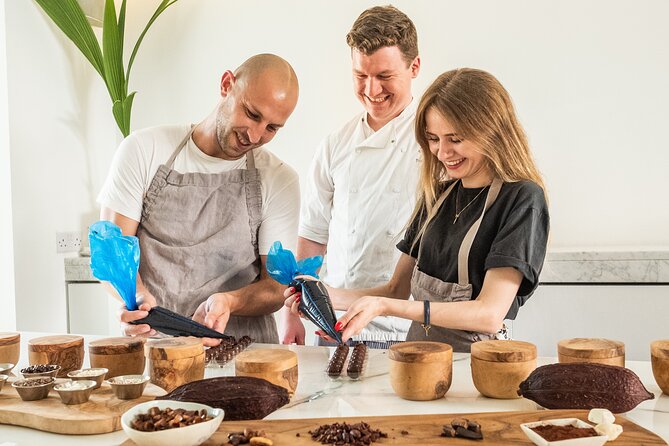 Melt's Amazing Bonbons making in Notting Hill - Melt Chocolatiers in Notting Hill: a chocolate class with a memory agenda