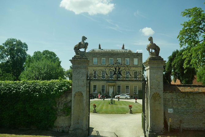 Midsomer Murders Tour from London - Dorchester-on-Thames, a final hour with behind-the-scenes context
