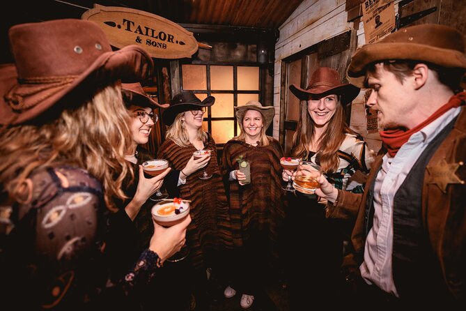 Moonshine Saloon: Western Cocktail Experience in London - Moonshine Saloon in East London: a Western night with real staging