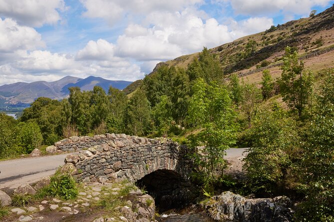 Mountain Goat Full Day Tour: Ten Lakes from Oxenholme - What you gain from having a driver-guide narrate the day