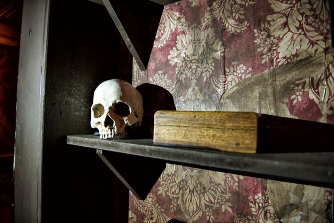 moviESCAPE Stockport Haunted House II Demon's Curse Escape Room - The curse of Lord Crowley and why the clock matters