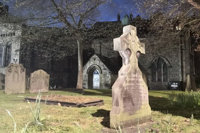 Newcastle True Crime Walking Tour - The Long Stairs route: alleys down to the river Tyne
