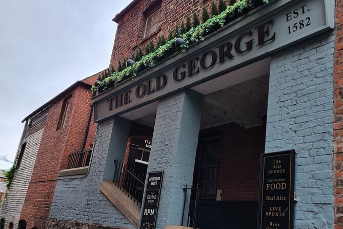 Newcastle Upon Tyne Private Historic Pub Tour With Free Drinks! - Key things that make this Newcastle pub tour work