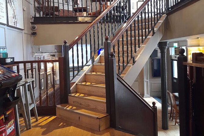 Newcastle Upon Tyne Private Historic Pub Tour With Free Drinks! - Theatre Royal, Grey Street, and Grainger Market: culture and shopping breaks that still feel historic