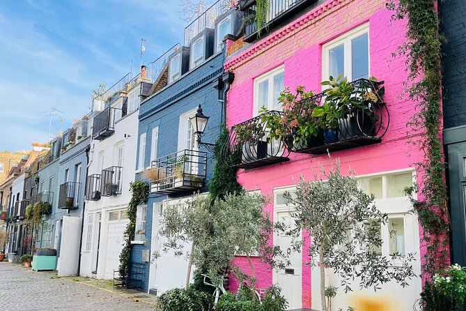Notting Hill Walk Celebrities and Film Locations - Why a guide like Anna changes the whole walk