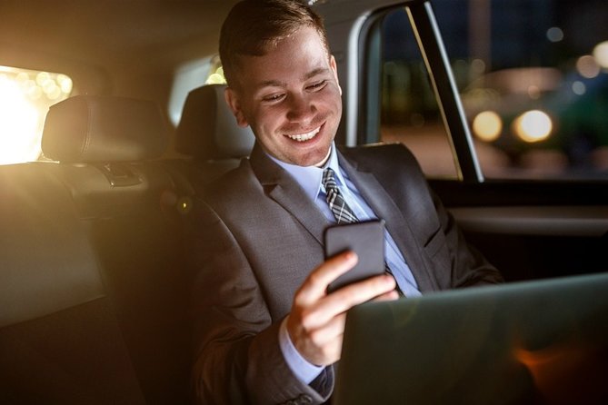 Nottinghamshire to London Heathrow Airport (LHR) Luxury Transfers - Vehicles, drivers, and the little touches that change your mood