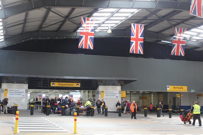 One Way or Round Trip Private Transfer from London to Southampton Cruise Port - Luggage fit and comfort: what to check before you pack the heavy stuff
