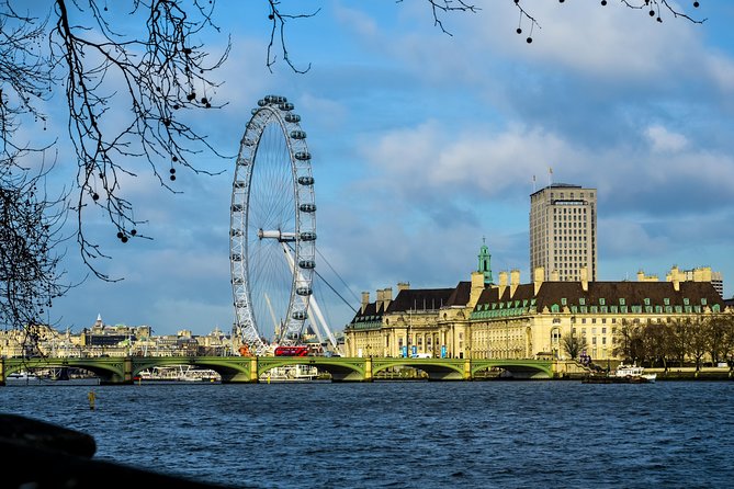 One Way or Round Trip Private Transfer from London to Southampton Cruise Port - The drive from London to Southampton: live traffic routing and realistic timing
