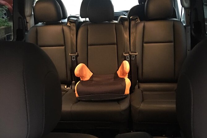 One Way Taxi Transfer from Heathrow Airport to Gatwick Airport - Included comfort and what you might pay extra for