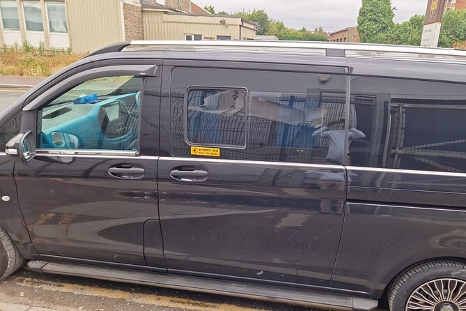 One Way Taxi Transfer from London Luton Airport to London City - Waiting Time and Parking: The Main Cost Trap to Watch