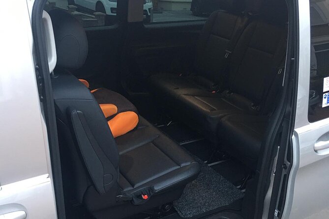 One Way Taxi Transfer from Stansted Airport to London - Child and Infant Seat Rules: Plan Ahead if You’re Traveling With Kids