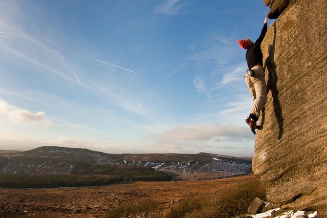 Outdoor Rock Climbing Taster Day in Peak District - Checking In at Pure Outdoor Ltd, With Tea and a Clear Plan