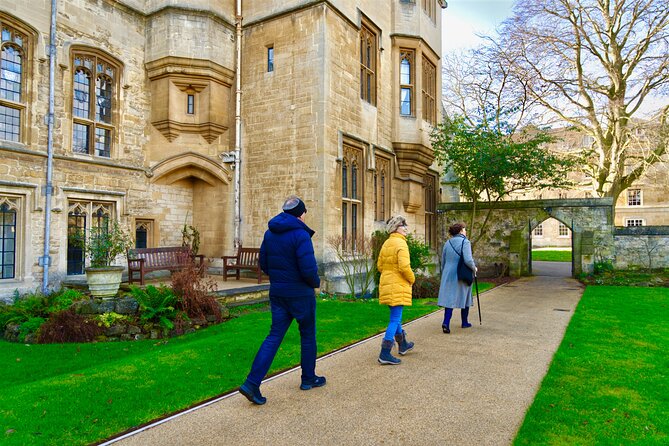Oxford: 90 minute Architectural & Historical Highlights Tour - St Mary the Virgin: Stained Glass, Doomsday Book, and a Spire Option